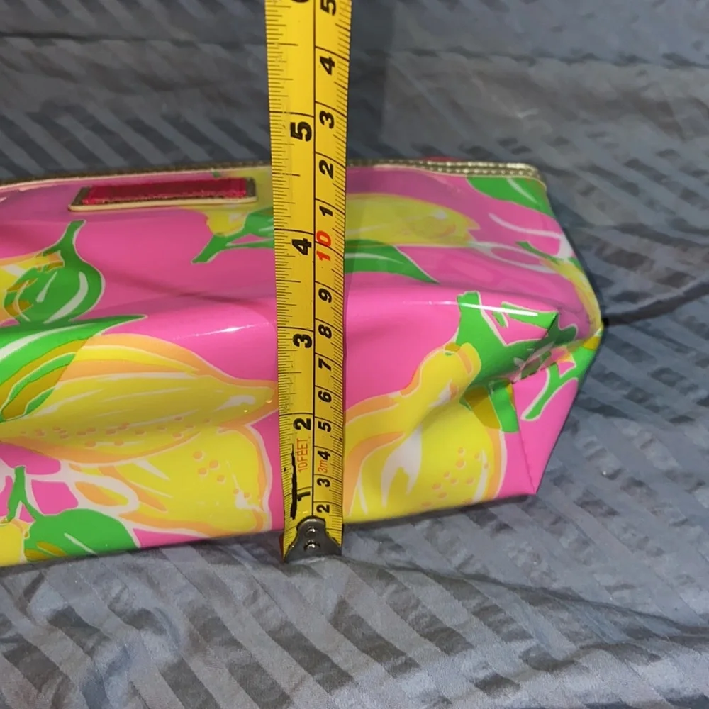 Lilly Pulitzer For Estee Lauder Lemon makeup bag
